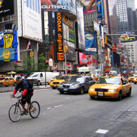NY city street scene