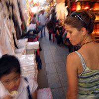 Shopping for a bargain i n Bangkok's markets