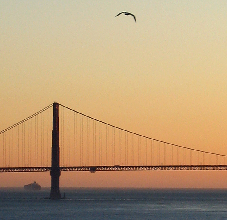 the Golden Gate Bridge at sunset